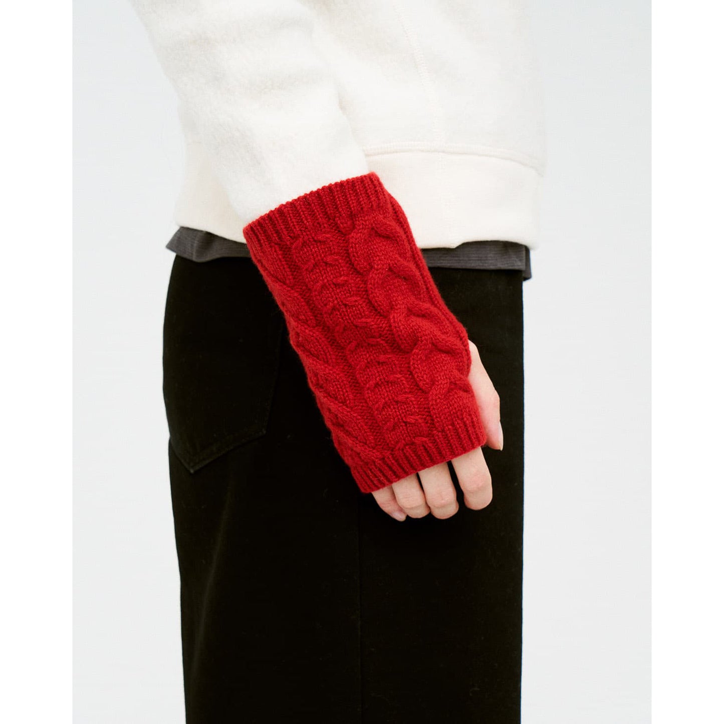 h253-928/Stratus Arm Warmers